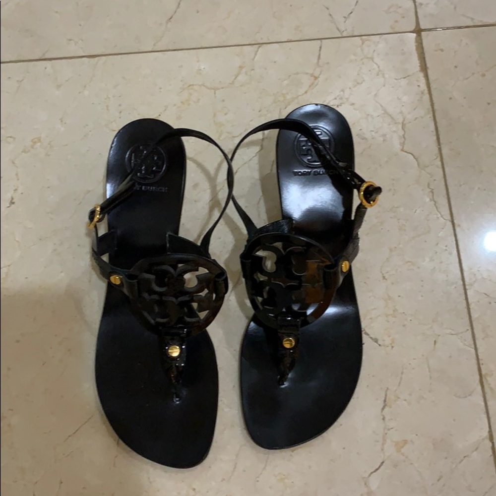 Tory Burch Holly  black patent leather sandals